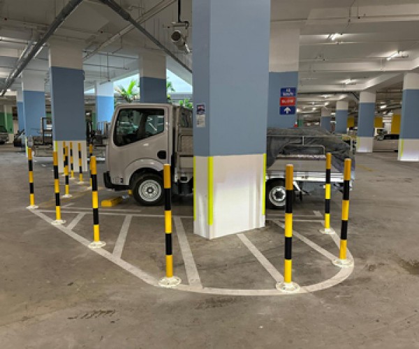 delineators-installed-at-punggol-hdb-carpark-600×500