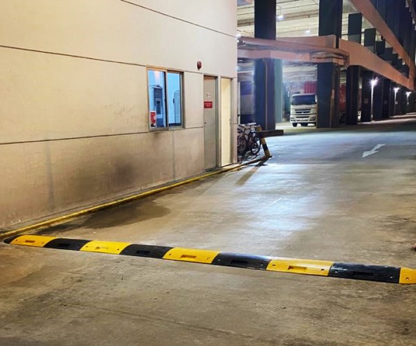 installed-speed-hump-at-logistic-center-600×500